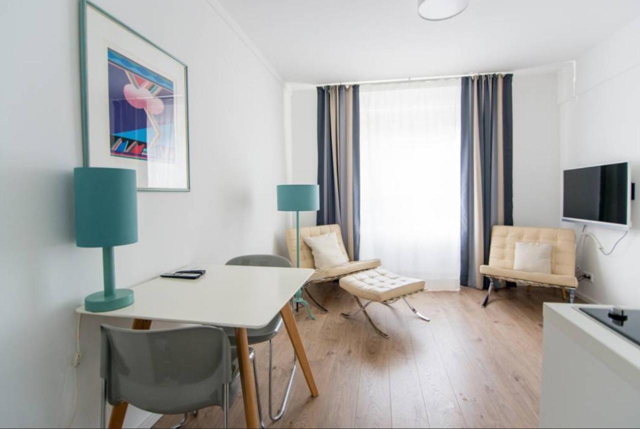 Appartement Moltke 120 à Düsseldorf Extérieur photo
